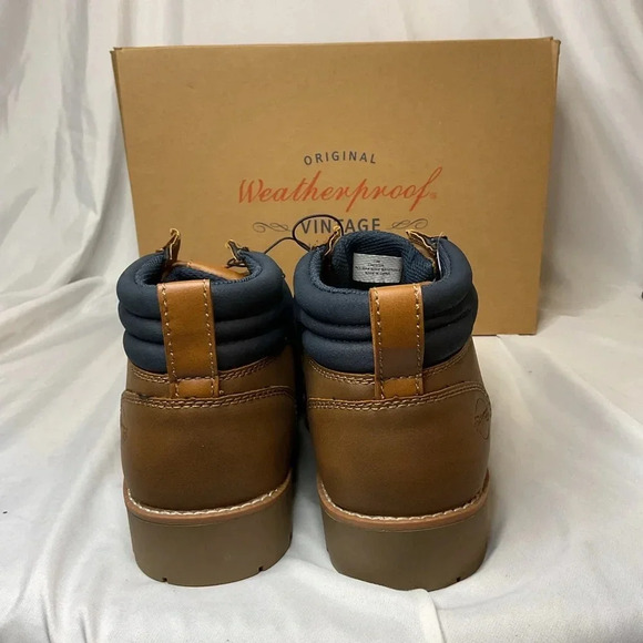 Weatherproof Vintage Chukka Style Boot - Picture 3 of 12